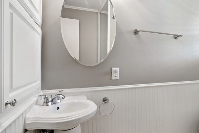 4604 Harley Avenue, Fort Worth, TX 76107