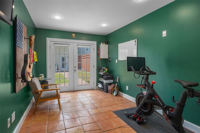 4604 Harley Avenue, Fort Worth, TX 76107