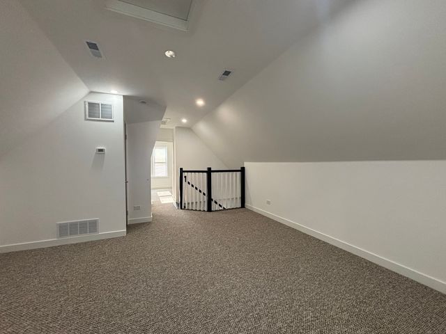 5652 S Shields Avenue, Chicago, IL 60621