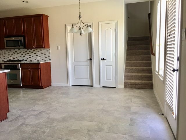 8904 Brook Hollow Drive, Mckinney, TX 75072