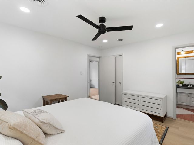 5220 Ammons Street, Haltom City, TX 76117