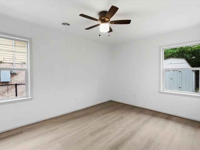 5220 Ammons Street, Haltom City, TX 76117
