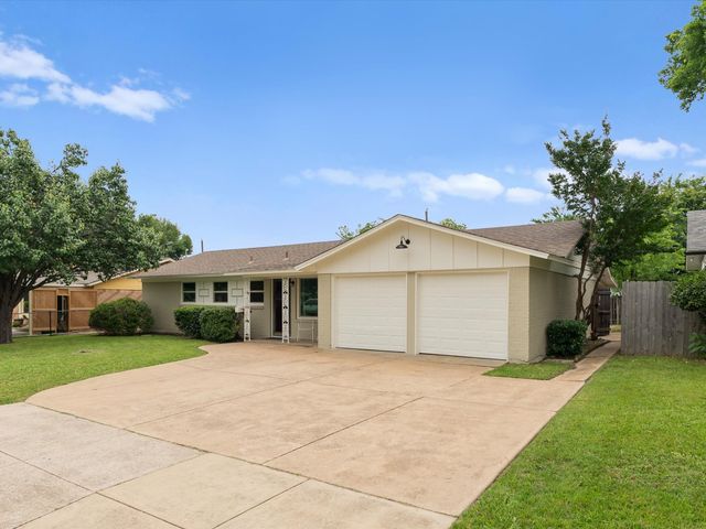 5220 Ammons Street, Haltom City, TX 76117