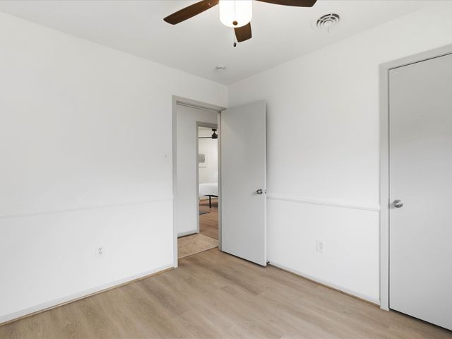 5220 Ammons Street, Haltom City, TX 76117