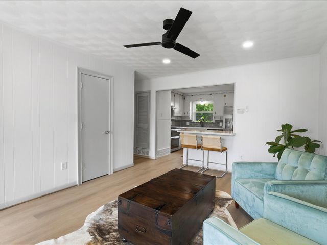 5220 Ammons Street, Haltom City, TX 76117