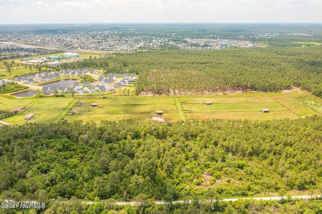 7584 Plantation Road, Wilmington, NC 28411