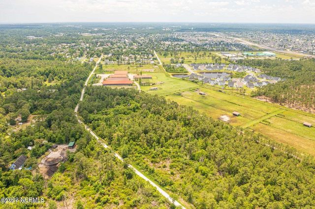 7584 Plantation Road, Wilmington, NC 28411