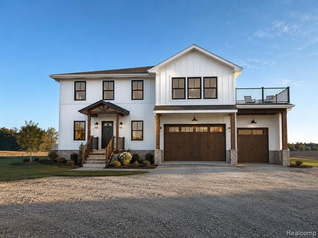 7988 Layton Road, Fowlerville, MI 48836
