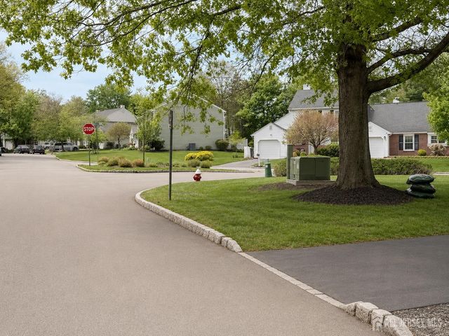 91 Delaware Lane, Branchburg, NJ 08876