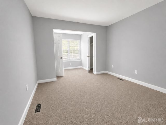91 Delaware Lane, Branchburg, NJ 08876