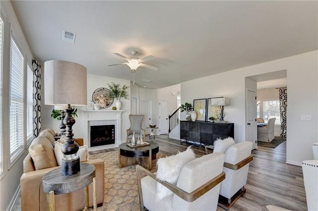 766 Rodeo Drive, Auburn, GA 30011