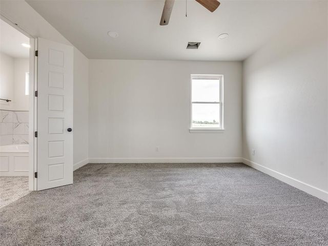 1321 Chisolm Trail Lane, Tuttle, OK 73089