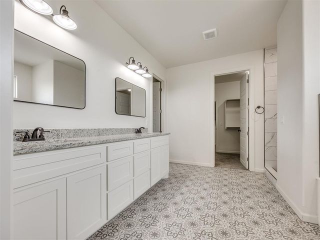 1321 Chisolm Trail Lane, Tuttle, OK 73089