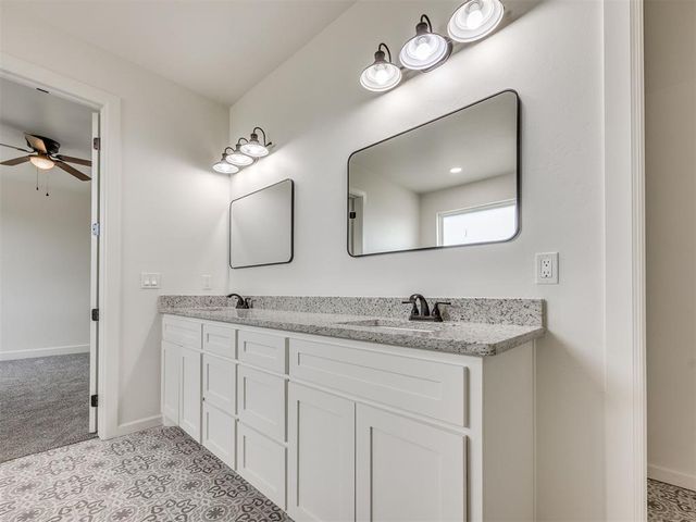 1321 Chisolm Trail Lane, Tuttle, OK 73089