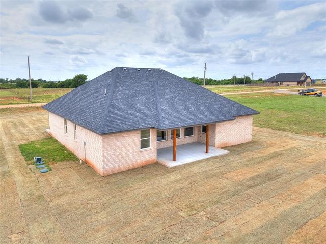 1321 Chisolm Trail Lane, Tuttle, OK 73089