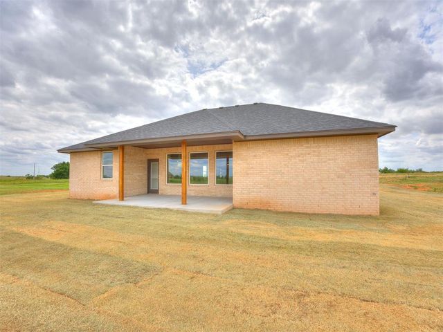 1321 Chisolm Trail Lane, Tuttle, OK 73089