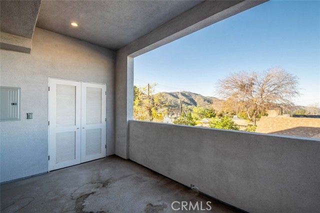 7341 Valmont Street 102, Tujunga (los Angeles), CA 91042