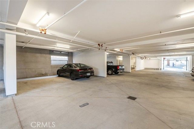 7341 Valmont Street 102, Tujunga (los Angeles), CA 91042