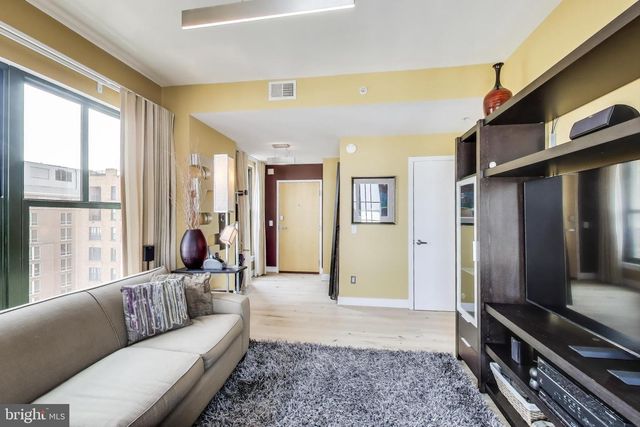 910 M ST NW #1022, Washington, DC 20001