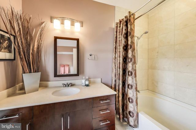 910 M ST NW #1022, Washington, DC 20001