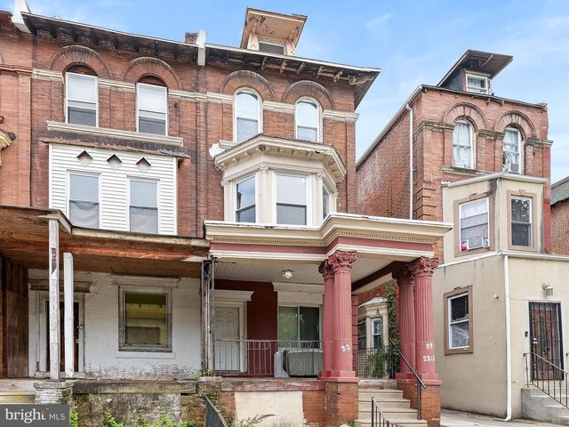 2209 N 33RD ST, Philadelphia, PA 19132