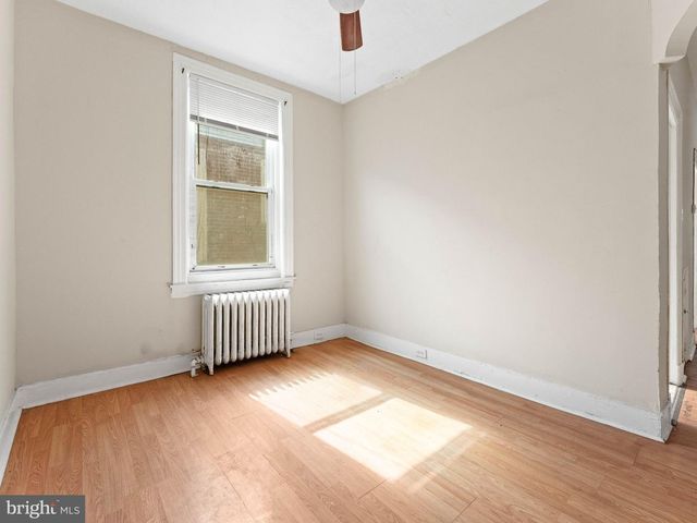 2209 N 33RD ST, Philadelphia, PA 19132
