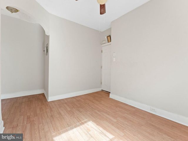 2209 N 33RD ST, Philadelphia, PA 19132