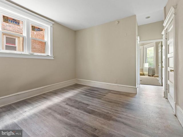 2209 N 33RD ST, Philadelphia, PA 19132
