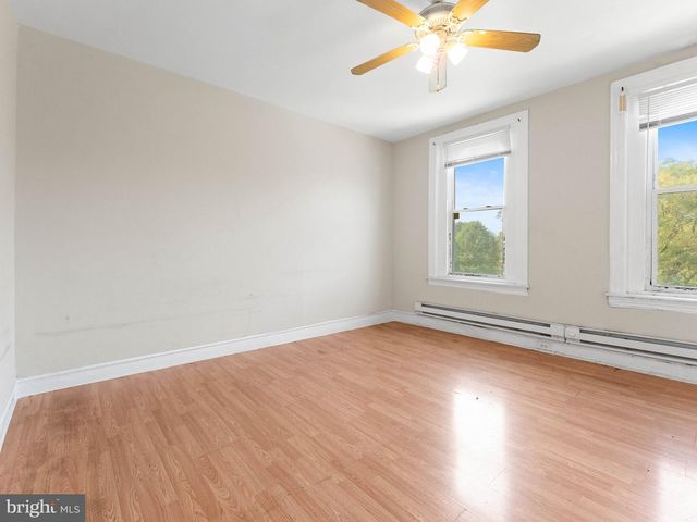 2209 N 33RD ST, Philadelphia, PA 19132