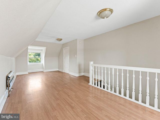 2209 N 33RD ST, Philadelphia, PA 19132