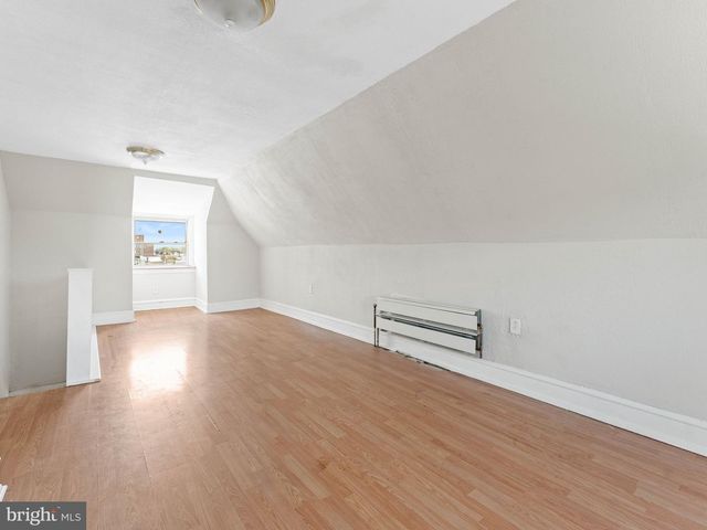 2209 N 33RD ST, Philadelphia, PA 19132