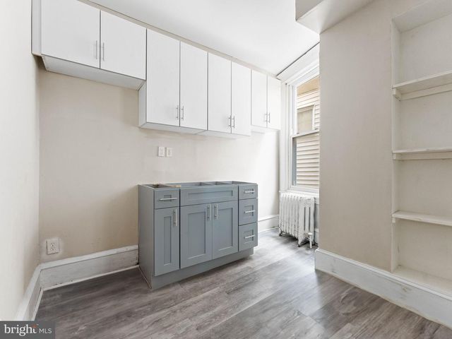 2209 N 33RD ST, Philadelphia, PA 19132