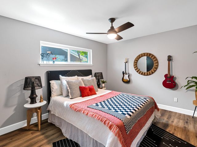 5827 Dumfries Drive, Houston, TX 77096