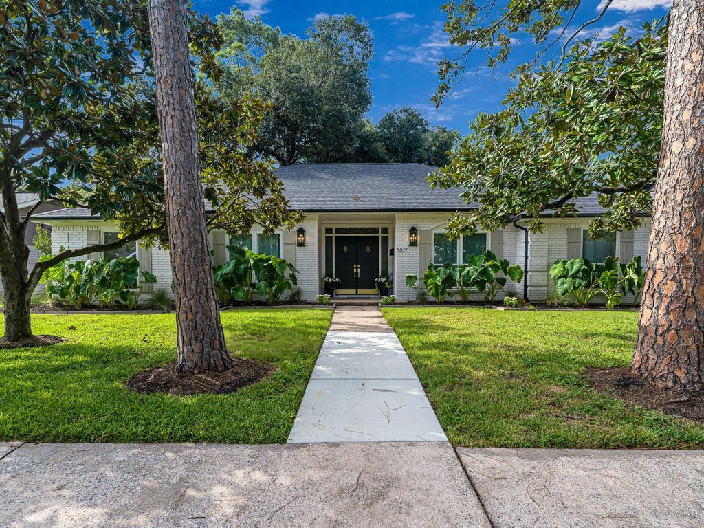 5827 Dumfries Drive, Houston, TX 77096