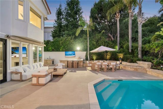 3793 Camino Codorniz, Calabasas, CA 91302