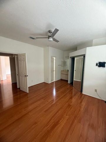 8888 Benning Drive 271, Houston, TX 77031