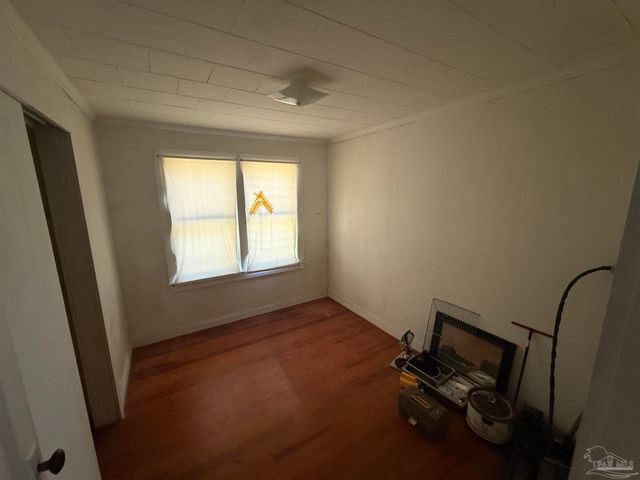 303 Yoakum Ct, Pensacola, FL 32505