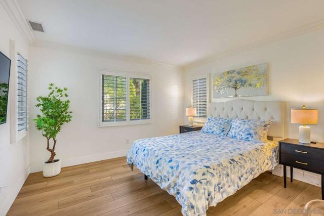 86 Canyoncrest, Irvine, CA 92603
