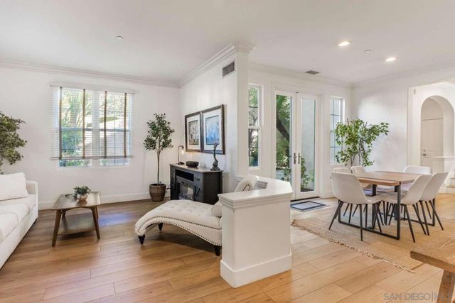 86 Canyoncrest, Irvine, CA 92603