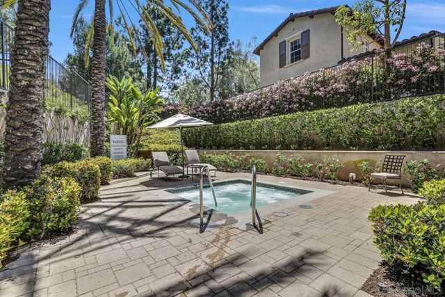 86 Canyoncrest, Irvine, CA 92603