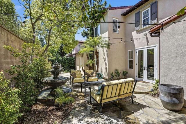 86 Canyoncrest, Irvine, CA 92603