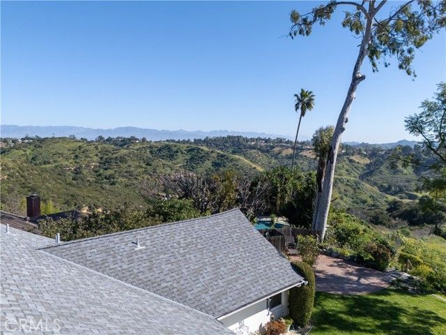 2612 Roscomare Road, Los Angeles, CA 90077