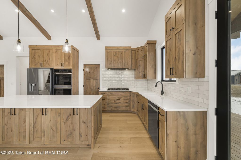 9611 TIMBERLINE Loop, Victor, ID 83455 photo 11