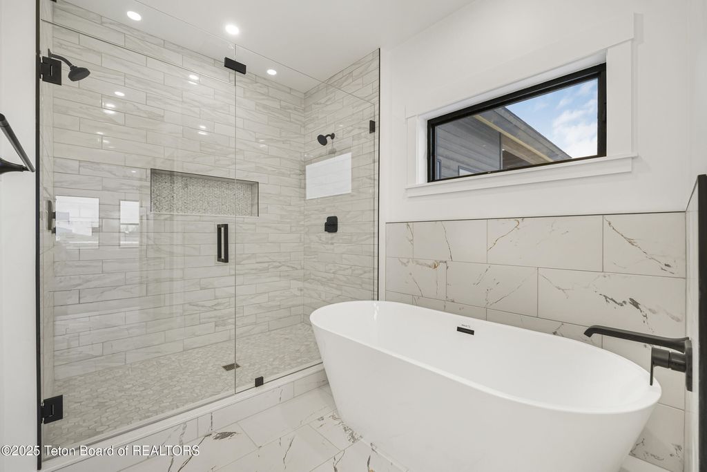 9611 TIMBERLINE Loop, Victor, ID 83455 photo 20