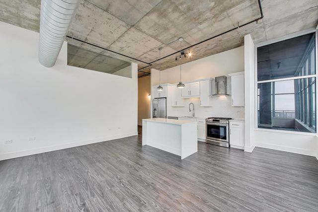 50 E 16th Street 1304, Chicago, IL 60616