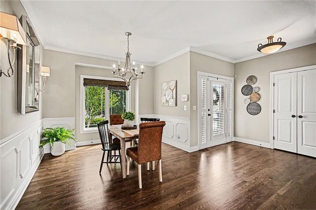 808 Creekmoor Pond Lane, Raymore, MO 64083