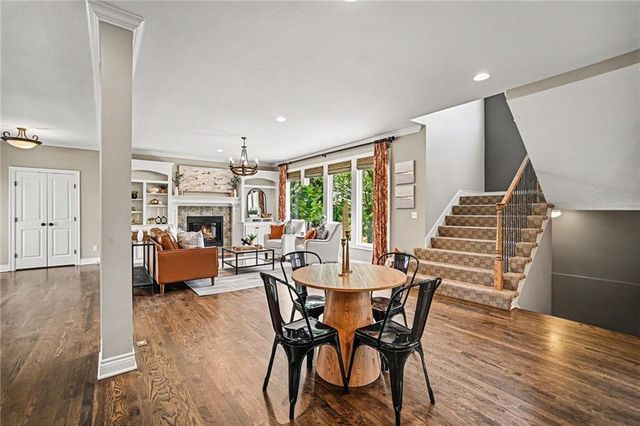 808 Creekmoor Pond Lane, Raymore, MO 64083