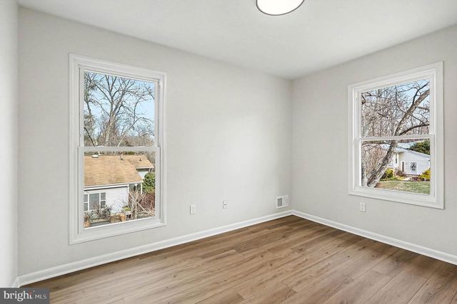 6214 GARRETSON ST, Burke, VA 22015