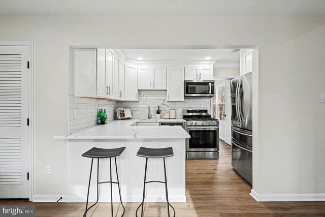 6214 GARRETSON ST, Burke, VA 22015