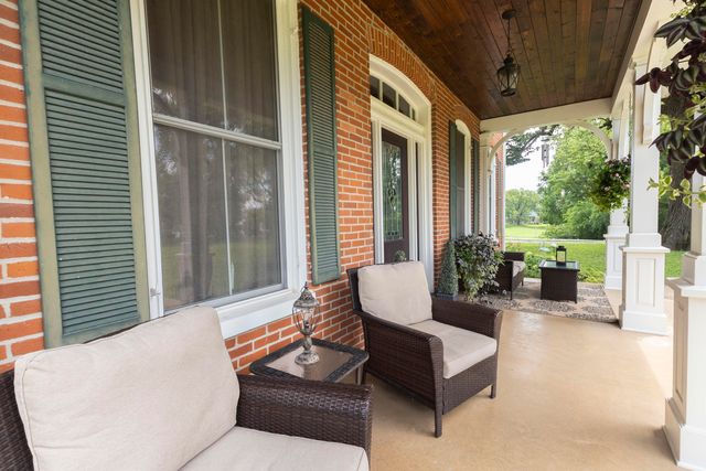 1001 RANDOLPH ST, Glasgow, MO 65254